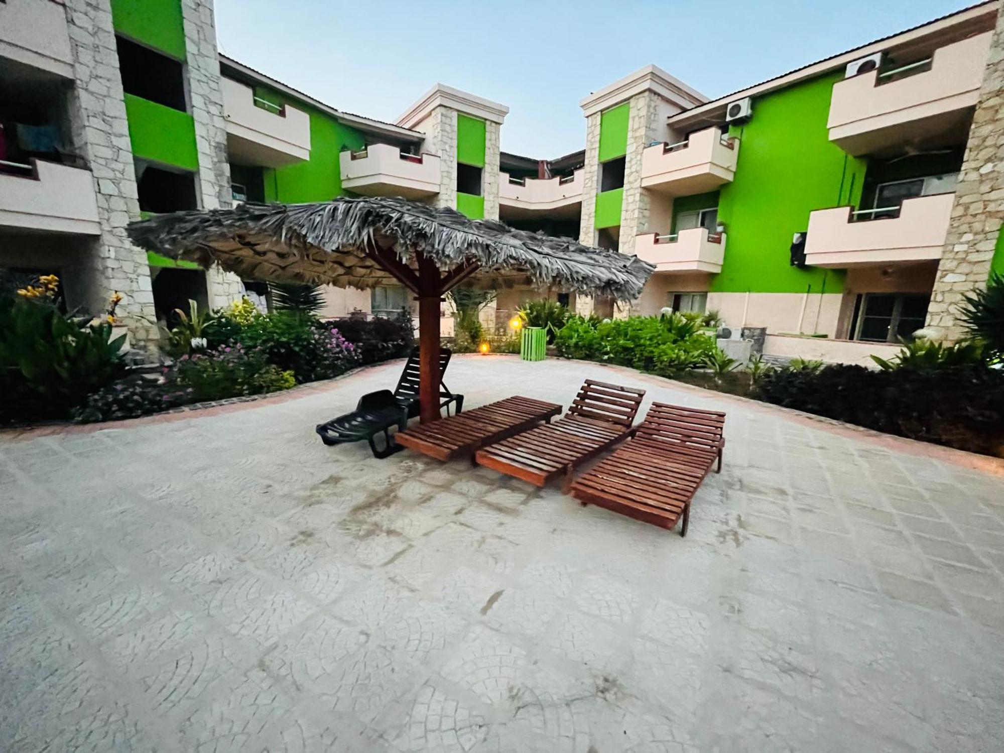 Cozy Apartment With Pool, Near Beach And Center Santa Maria Luaran gambar